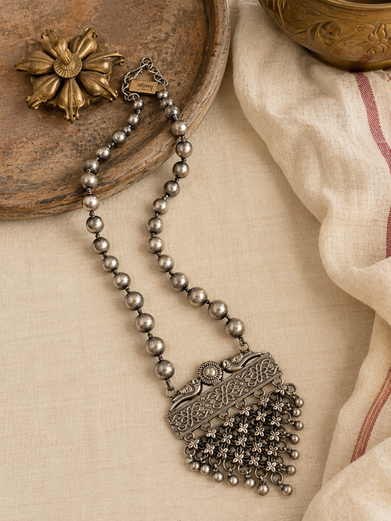 Patan neckpiece
