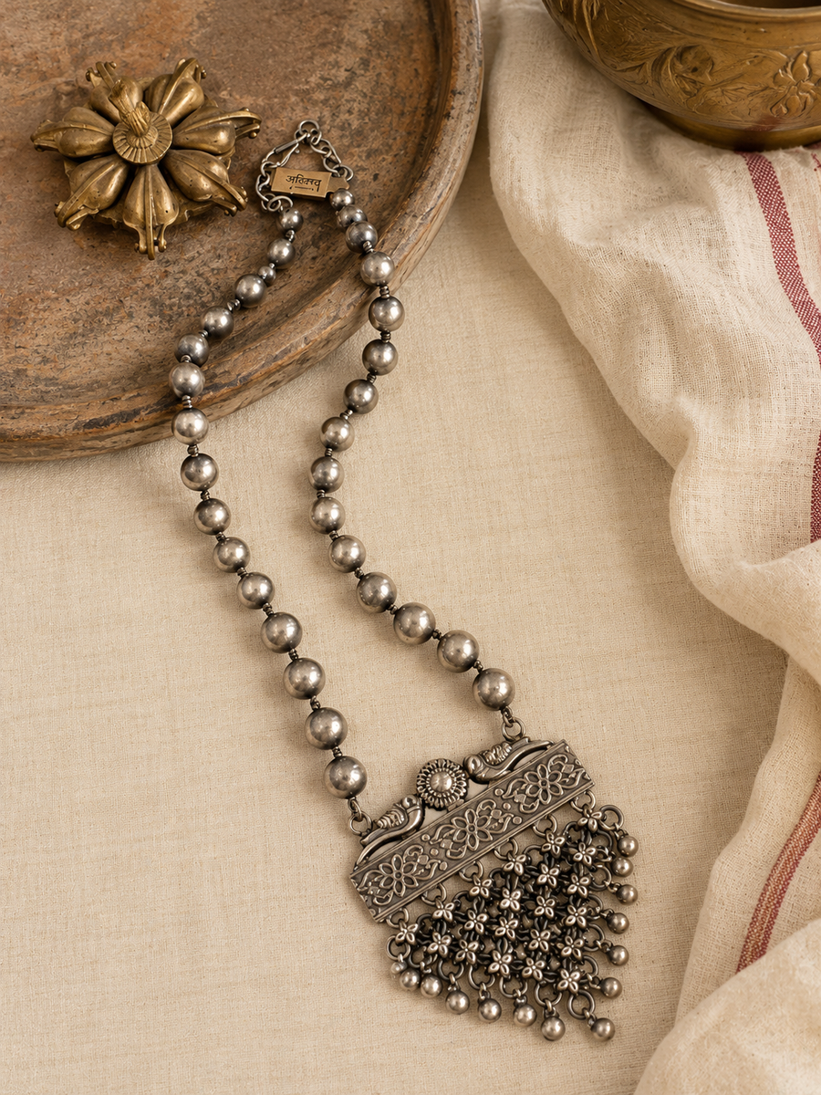 Patan neckpiece