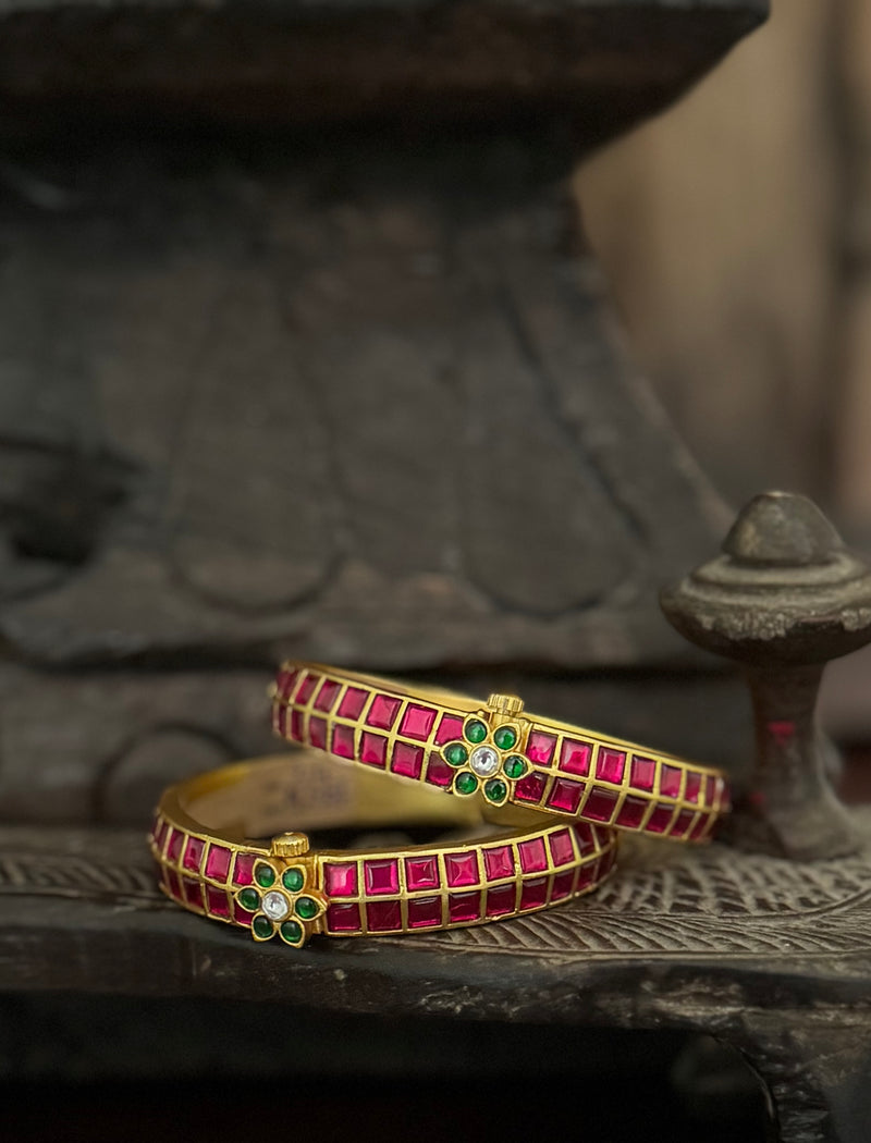 Jadau kundan bangles