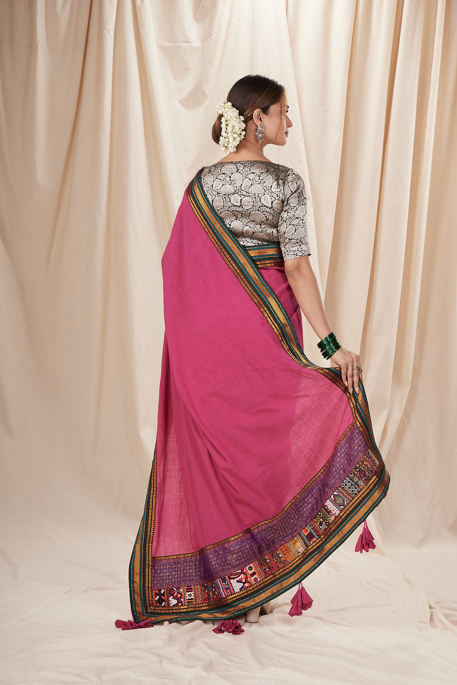 Gulabi baug saree