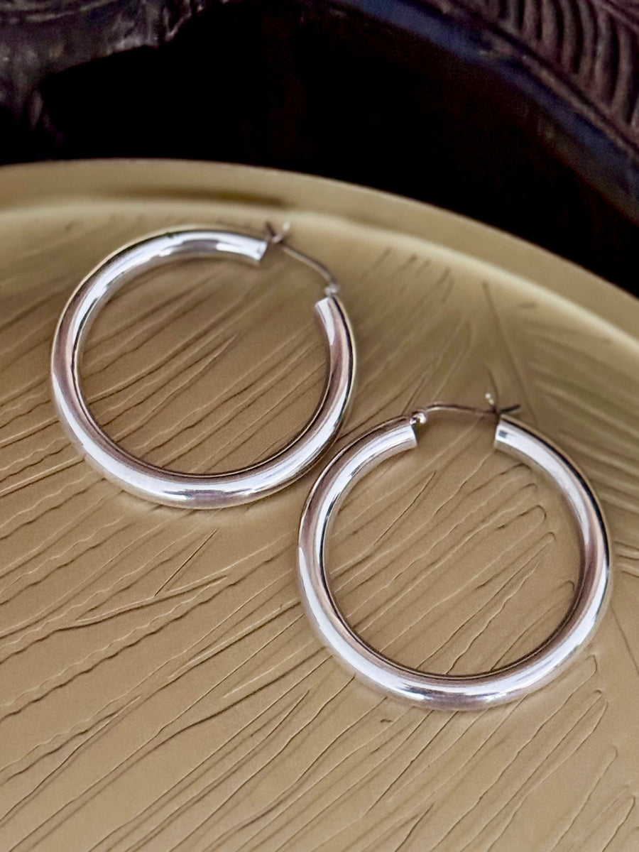 Yamuna hoops