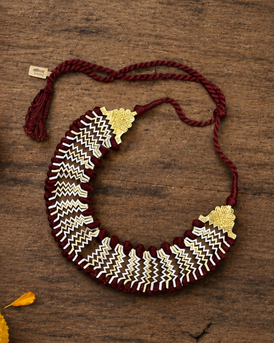 Moha neck piece
