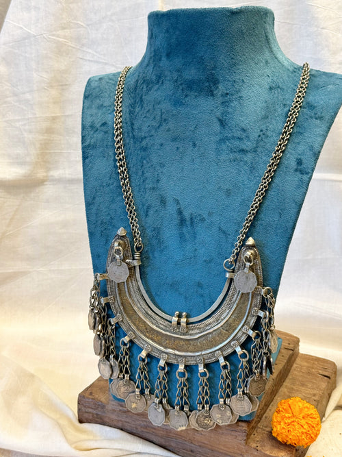 Chand neckpiece