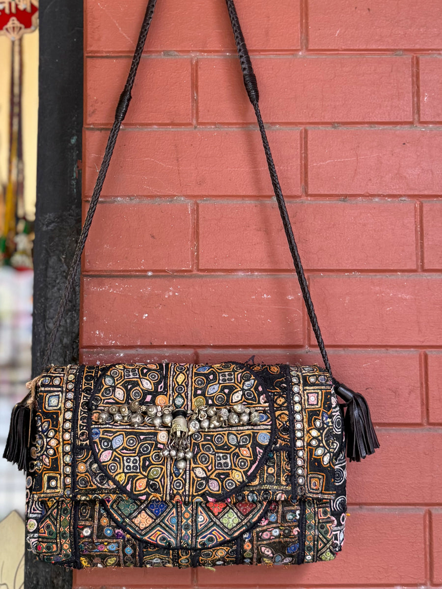 Musafir sling bag