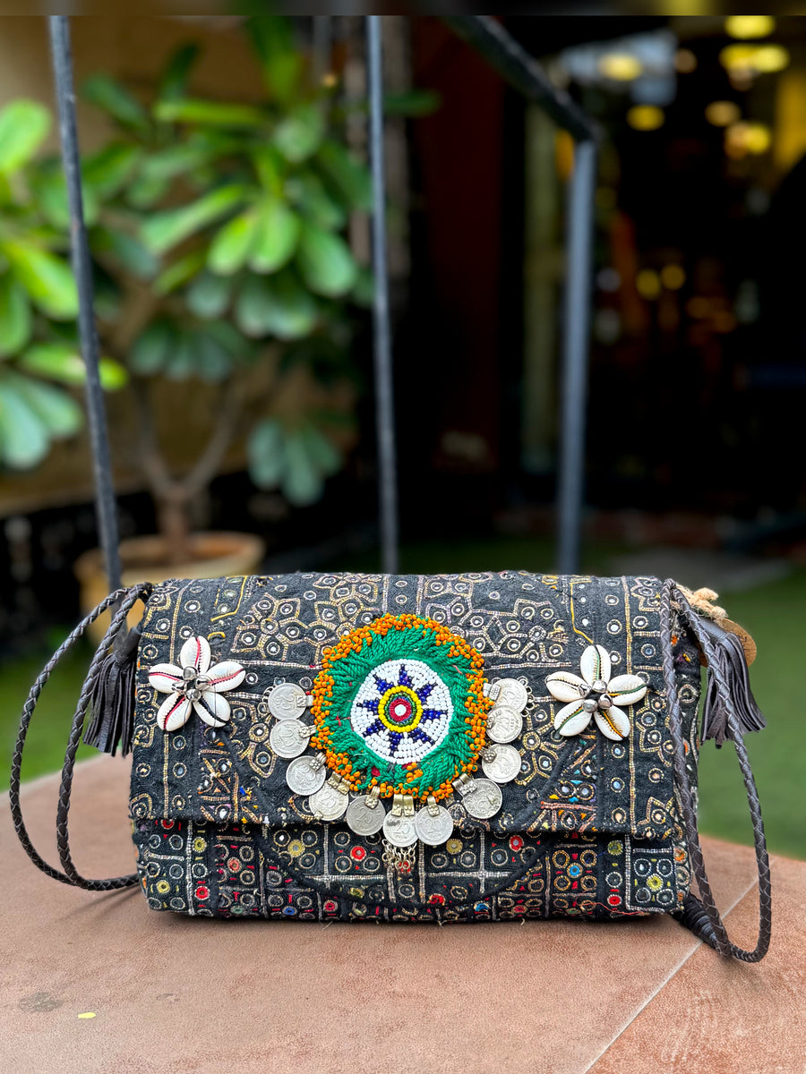 Musafir sling bag