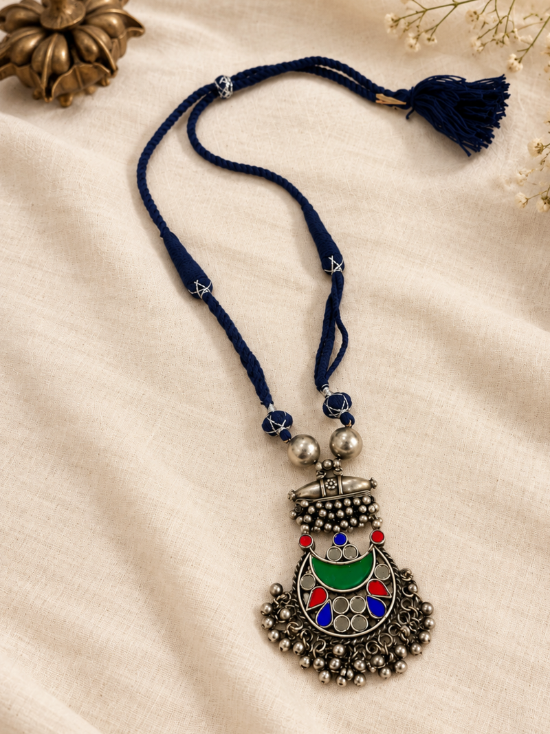 Ghoomer neckpiece