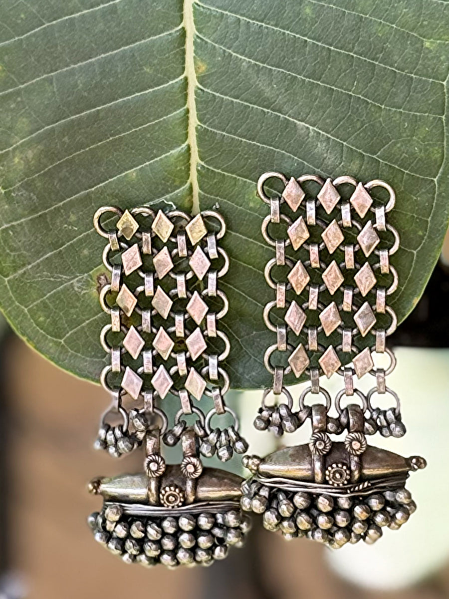 Taj earrings