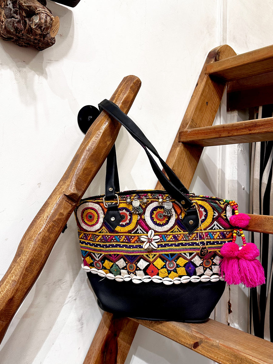 Musafir tote bag